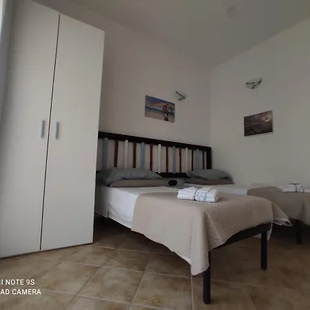 Julian's House Portopollo *