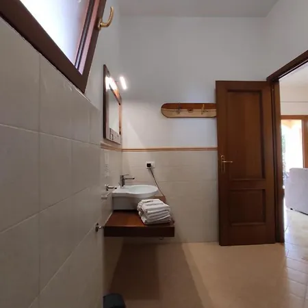 Julian's House Portopollo * Palau